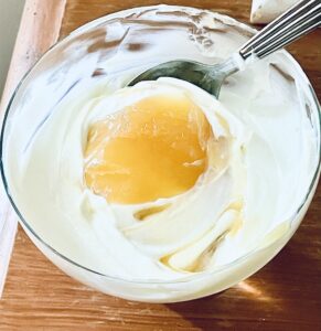 Read more about the article Lemon Curd Yogurt