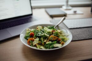 Read more about the article DAOFitLife Hot List: Healthiest summer salad chains