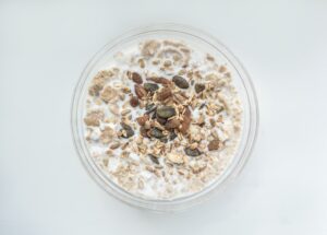 Read more about the article Easy Cinnamon Overnight Oats